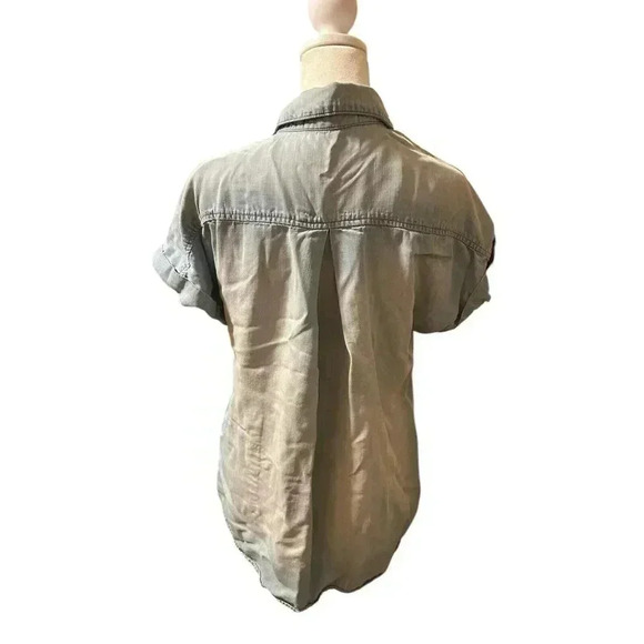 Anthropologie Size Small Cloth And Stone‎ Short Sleeve Denim Shirt - Picture 2 of 5